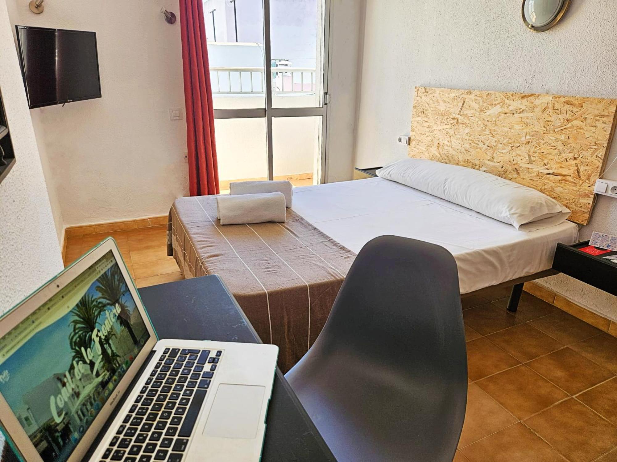 Hotel San Vicente - Centro Playa Conil De La Frontera Eksteriør bilde