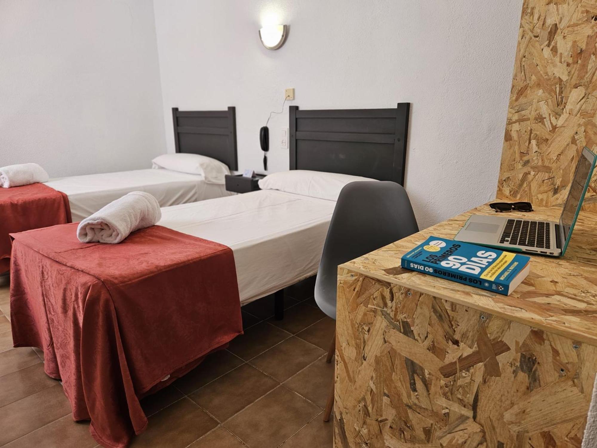 Hotel San Vicente - Centro Playa Conil De La Frontera Rom bilde