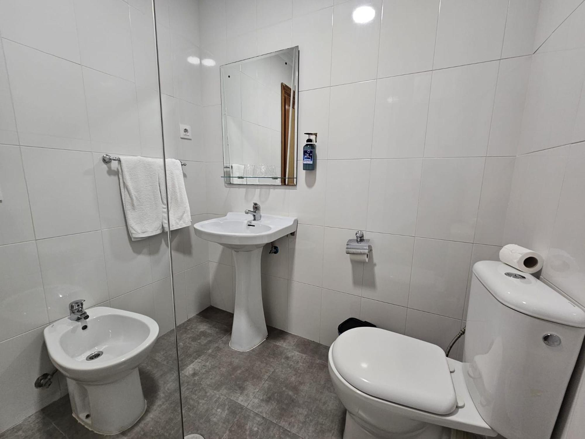 Hotel San Vicente - Centro Playa Conil De La Frontera Eksteriør bilde